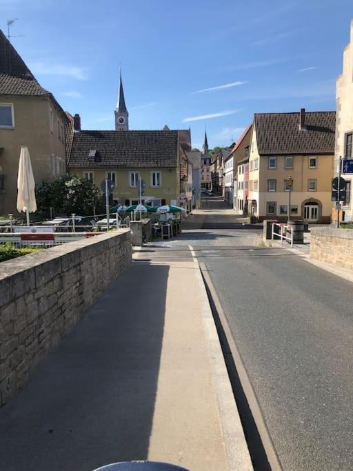 Ferienwohnung Um'S Eck Ochsenfurt Buitenkant foto