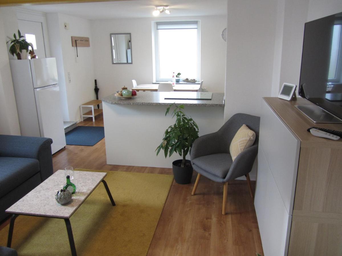Ferienwohnung Um'S Eck Ochsenfurt Buitenkant foto