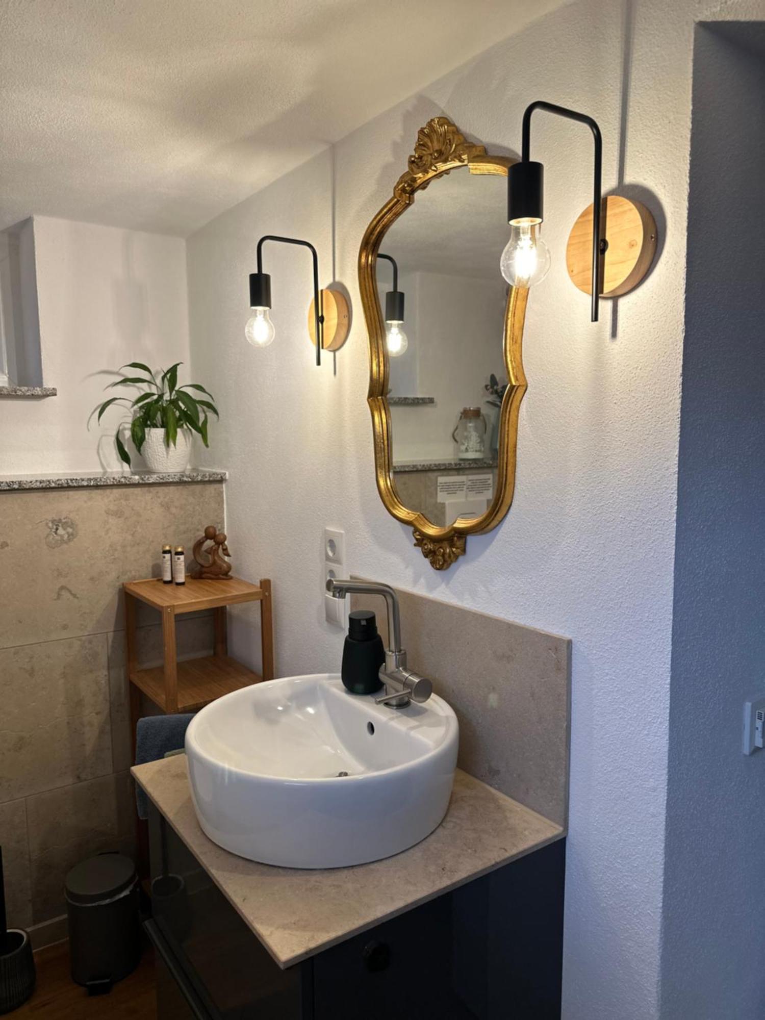 Ferienwohnung Um'S Eck Ochsenfurt Buitenkant foto