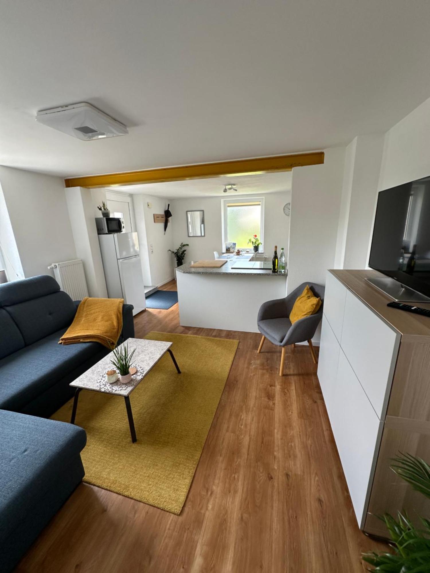 Ferienwohnung Um'S Eck Ochsenfurt Buitenkant foto