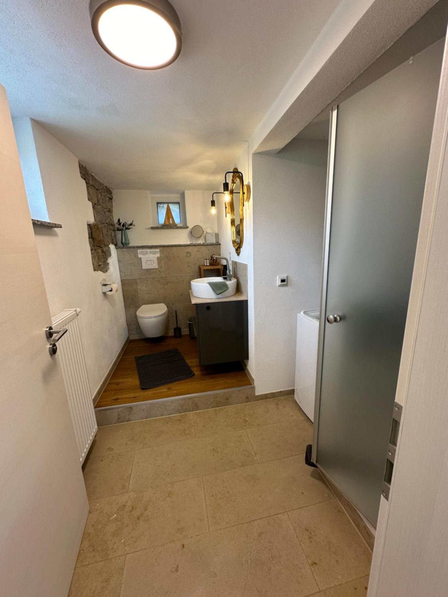 Ferienwohnung Um'S Eck Ochsenfurt Buitenkant foto