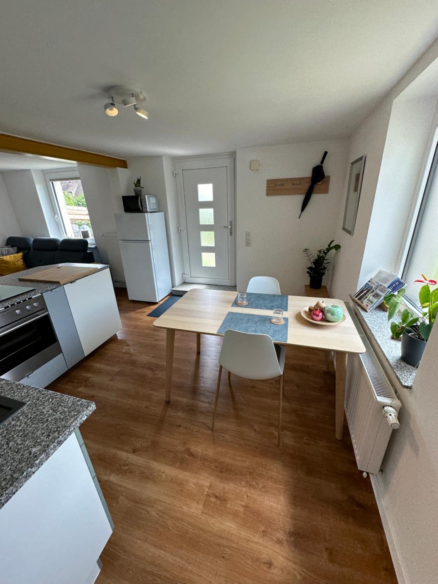 Ferienwohnung Um'S Eck Ochsenfurt Buitenkant foto