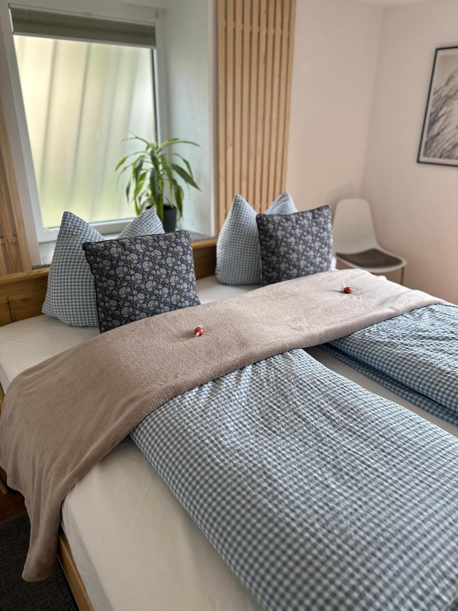 Ferienwohnung Um'S Eck Ochsenfurt Buitenkant foto